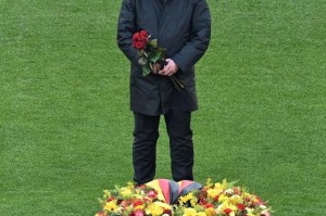 缅怀布雷默：那个点球，史上最强“双足怪”，三驾马车