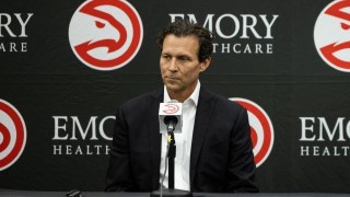 亿万28下载-正式亮相老鹰！施耐德：季中上任有挑战 这里适合我